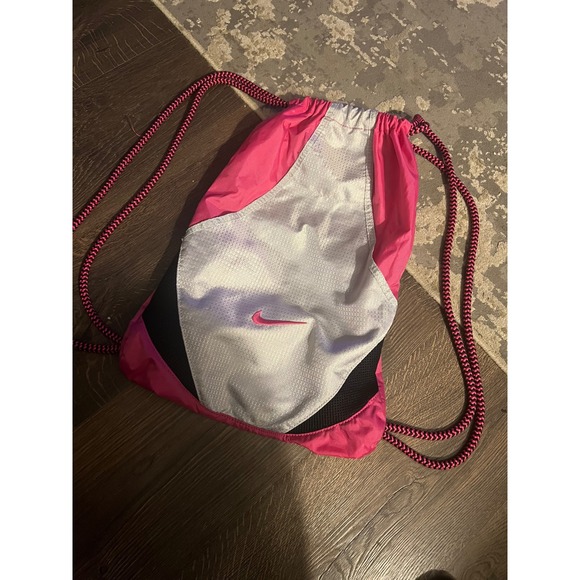 Nike Drawstring Backpack Gym Bag Pink Silver Black Sport Travel - Picture 1 of 1